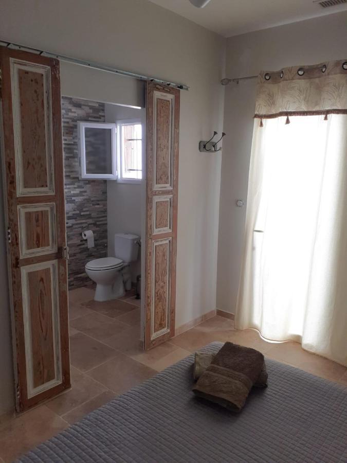 Les Olivades Bed & Breakfast Magalas Eksteriør bilde